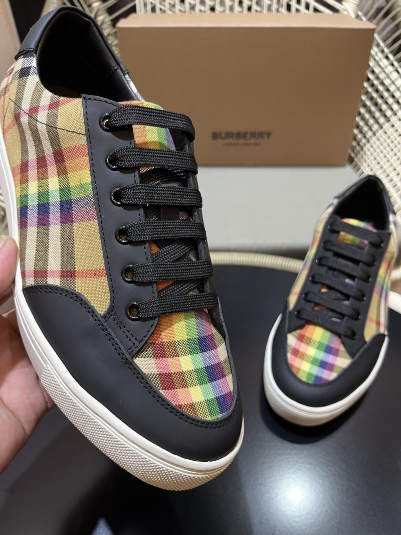 Burberry Low Shoes